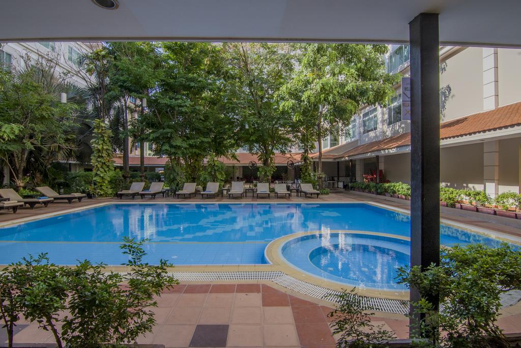 Angkor Riviera Hotel Siem Reap Dış mekan fotoğraf