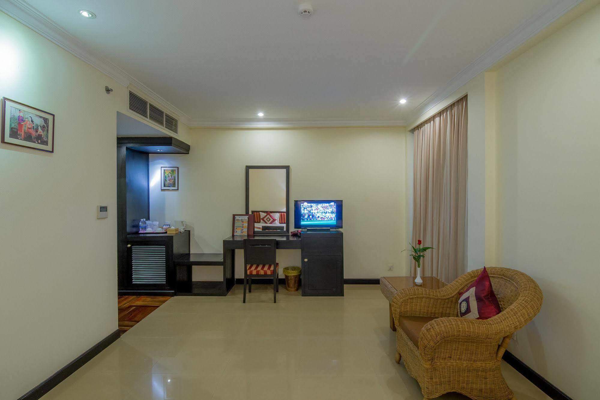 Angkor Riviera Hotel Siem Reap Dış mekan fotoğraf