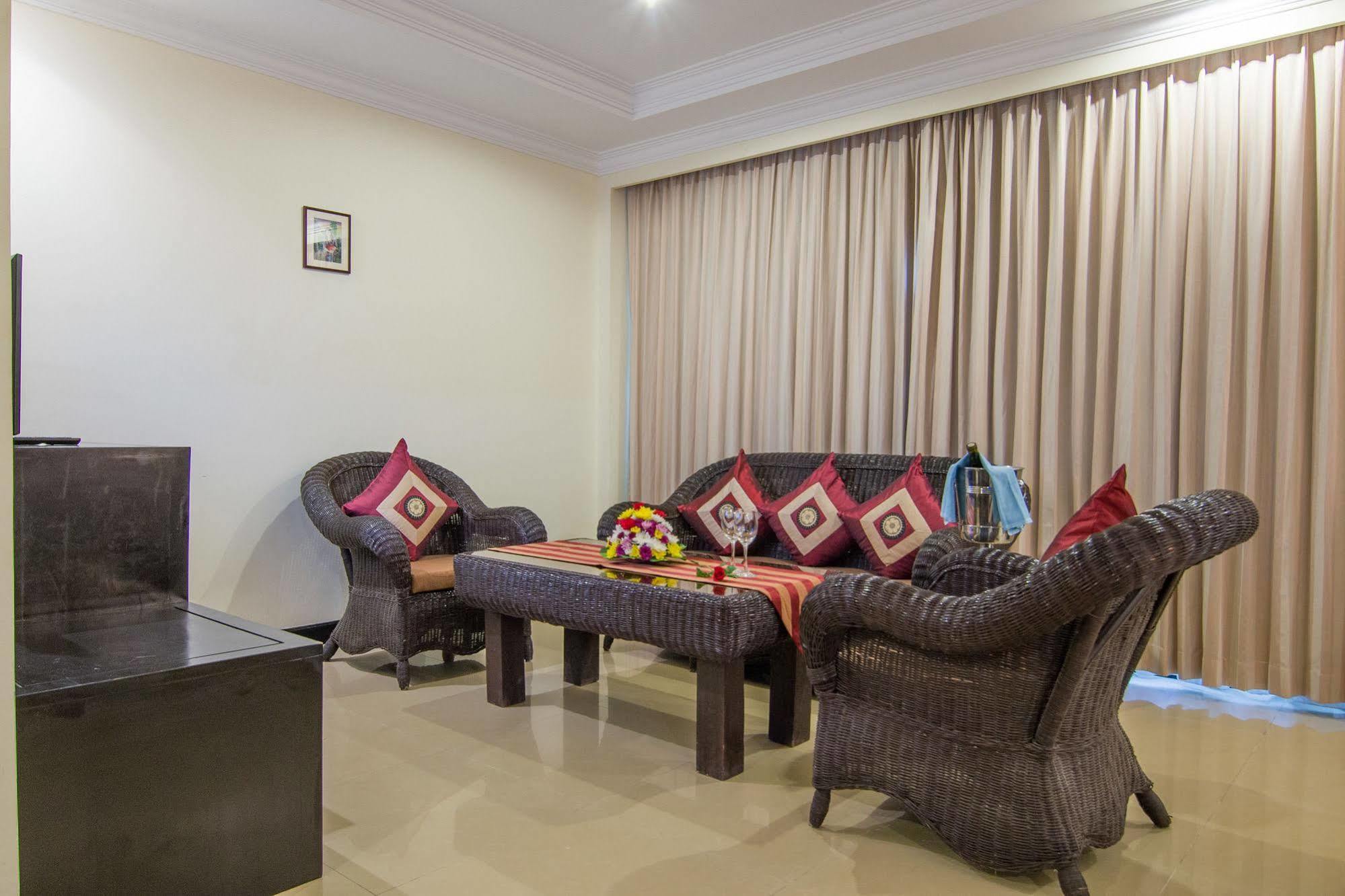 Angkor Riviera Hotel Siem Reap Dış mekan fotoğraf
