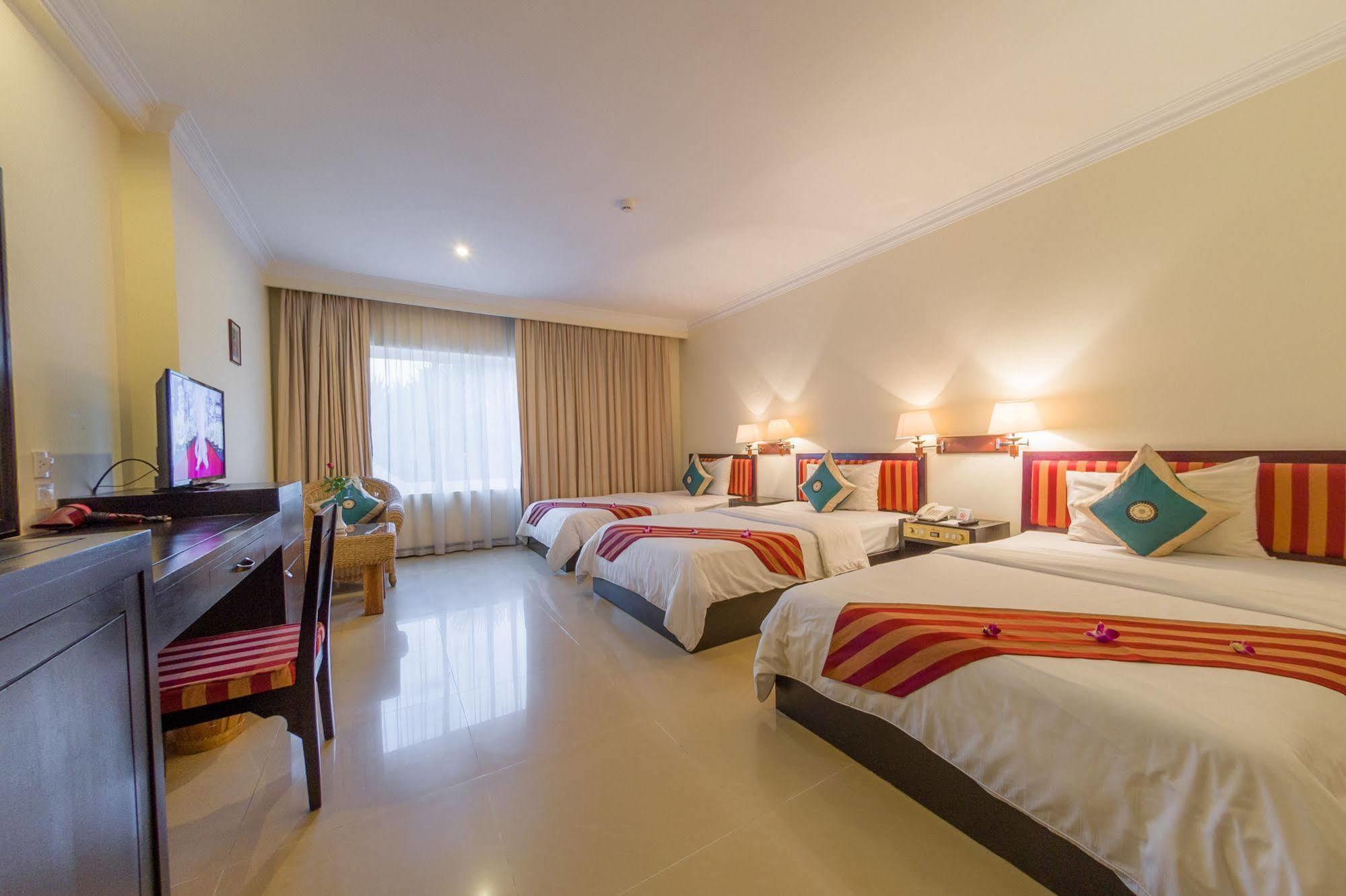 Angkor Riviera Hotel Siem Reap Dış mekan fotoğraf