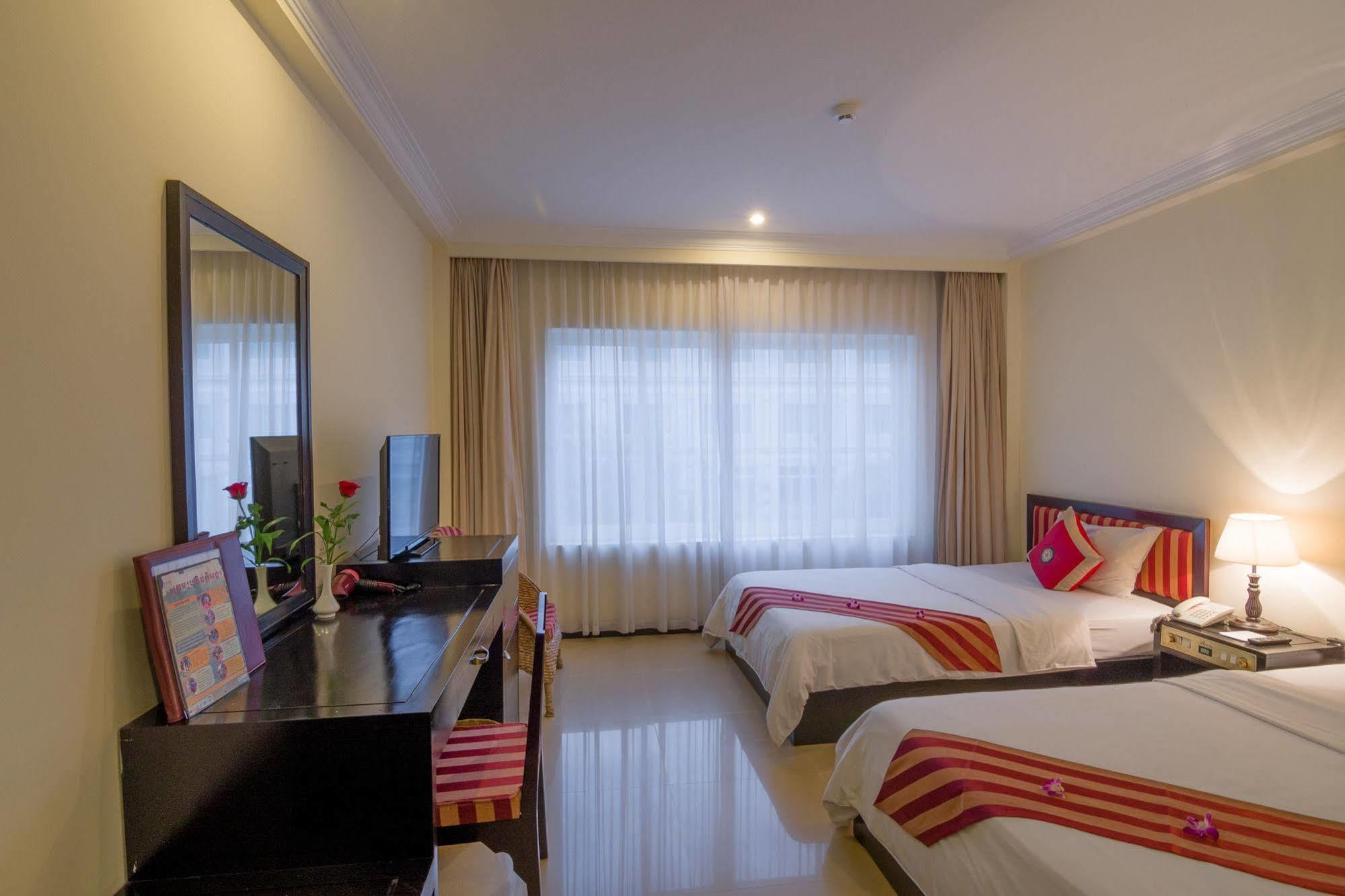 Angkor Riviera Hotel Siem Reap Dış mekan fotoğraf